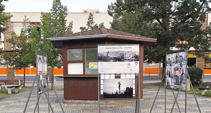 výstava náměstí.jpg
